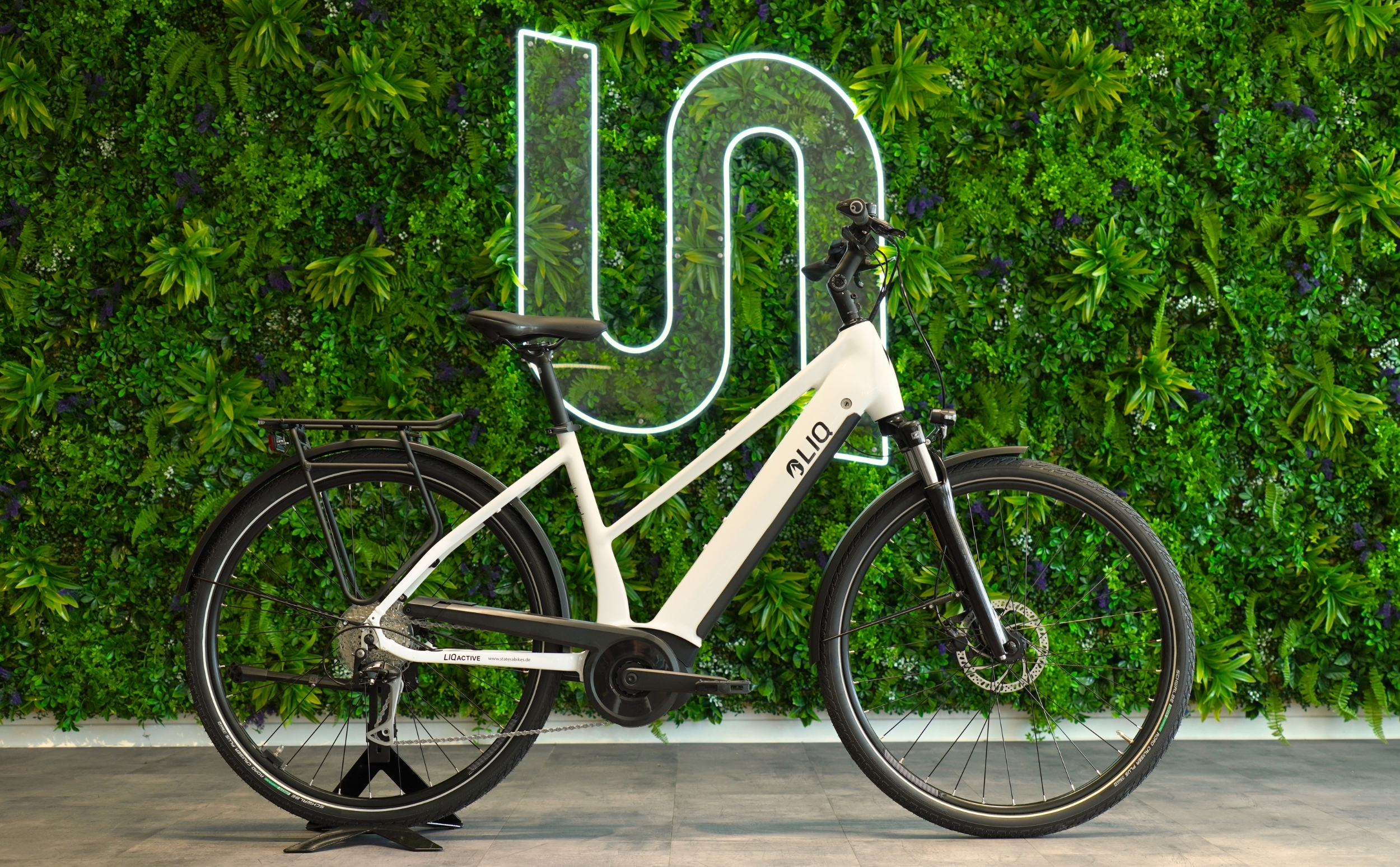 LIQBike Active Trapez Bosch Performance Line 500Wh LIQBike Active Trapez Bosch Performance Line 500Wh Indoor