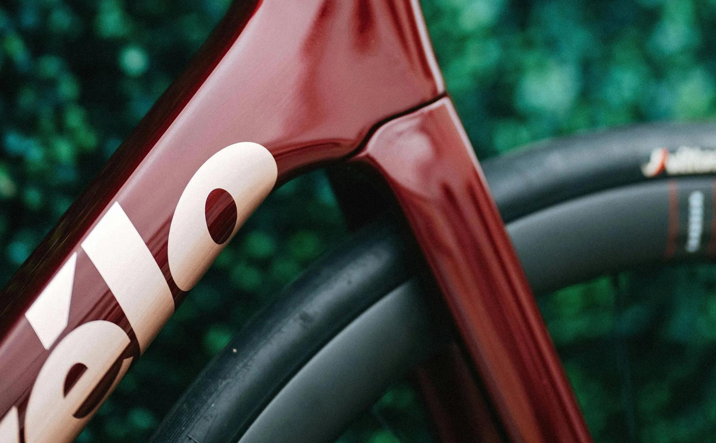 Caledonia 5 Rival AXS Caledonia 5 Rival AXS 2024 Details