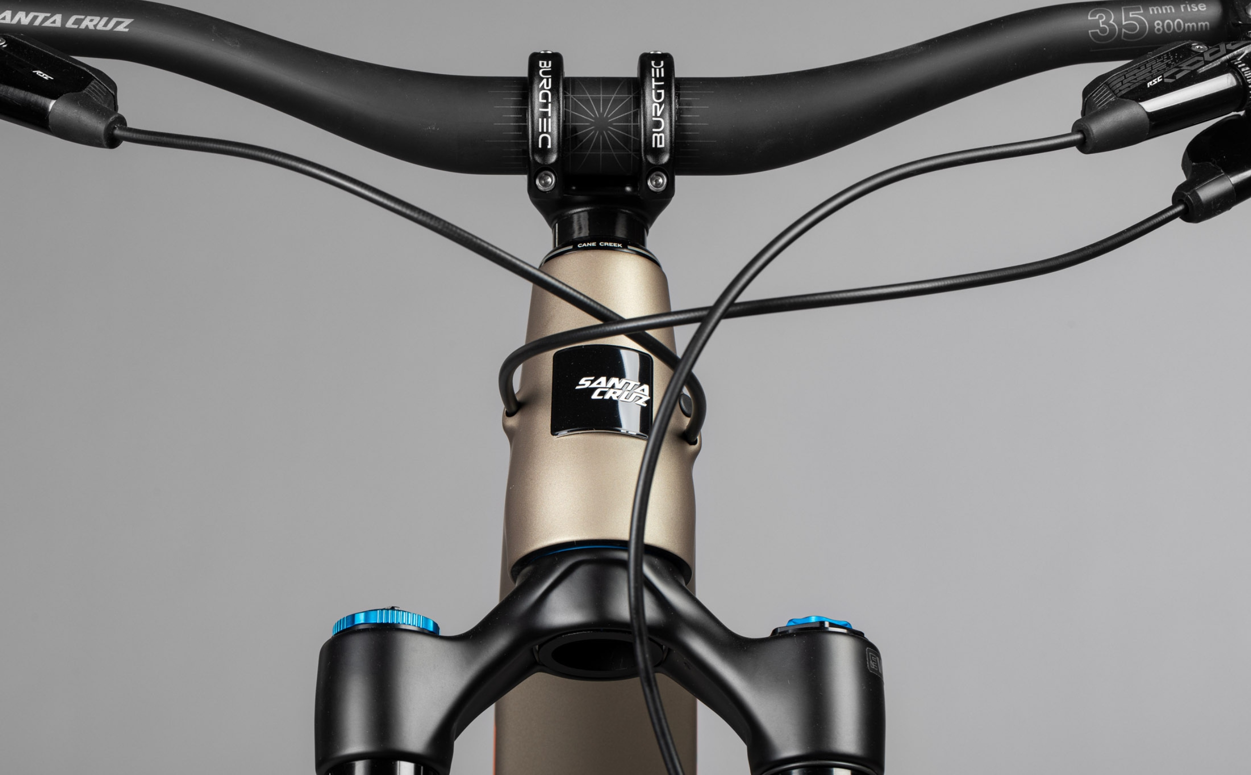 Santa Cruz Megatower 2 R-Kit Santa Cruz Megatower 2 R-Kit Details