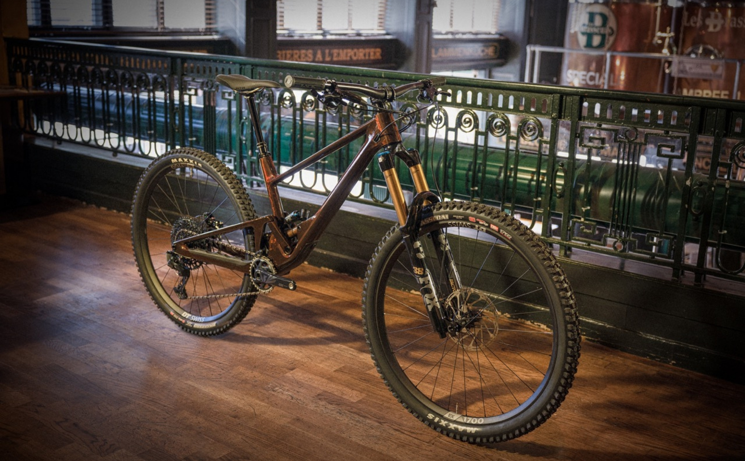 SCOR 4060 LT Carbon GX root beer