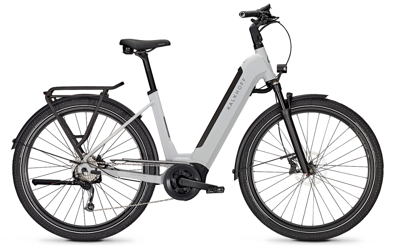 E-Bike Kalkhoff Endeavour 5.B Move+ mit tiefem Einstieg, Bosch Performance Line Antrieb und 625 Wh Akku, in weißer Rahmenfarbe, Seitenansicht auf weißem Hintergrund.